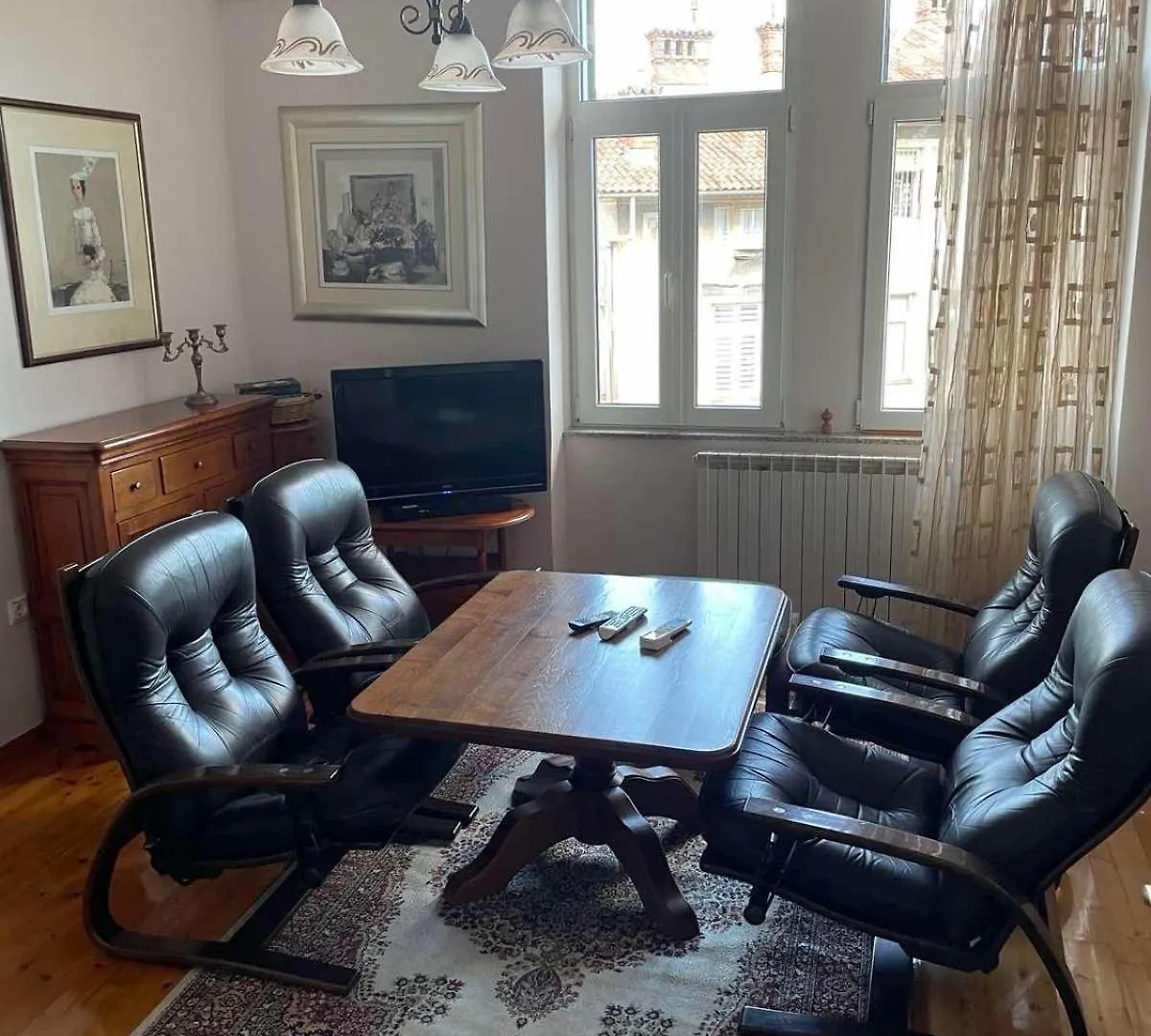 Mika Apartman Apartman Abbázia